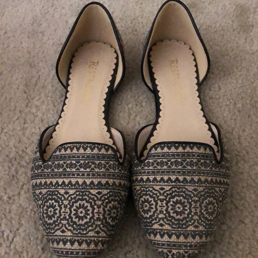 Never worn Gold and Black Flats size 7.5.
